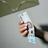 Манікюр з покриттям
