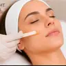 Waxing Gesicht komplett ohne Augenbrauen