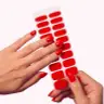 Maniküre mit UV Gel Strips