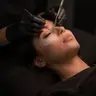 Komplette Entfernung von künstlichen Wimpern