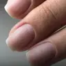 Зняття гель-лаку