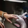 Зняття гель лаку без покриття