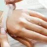 Paraffinbehandlung für Hände oder Füße mit Massage