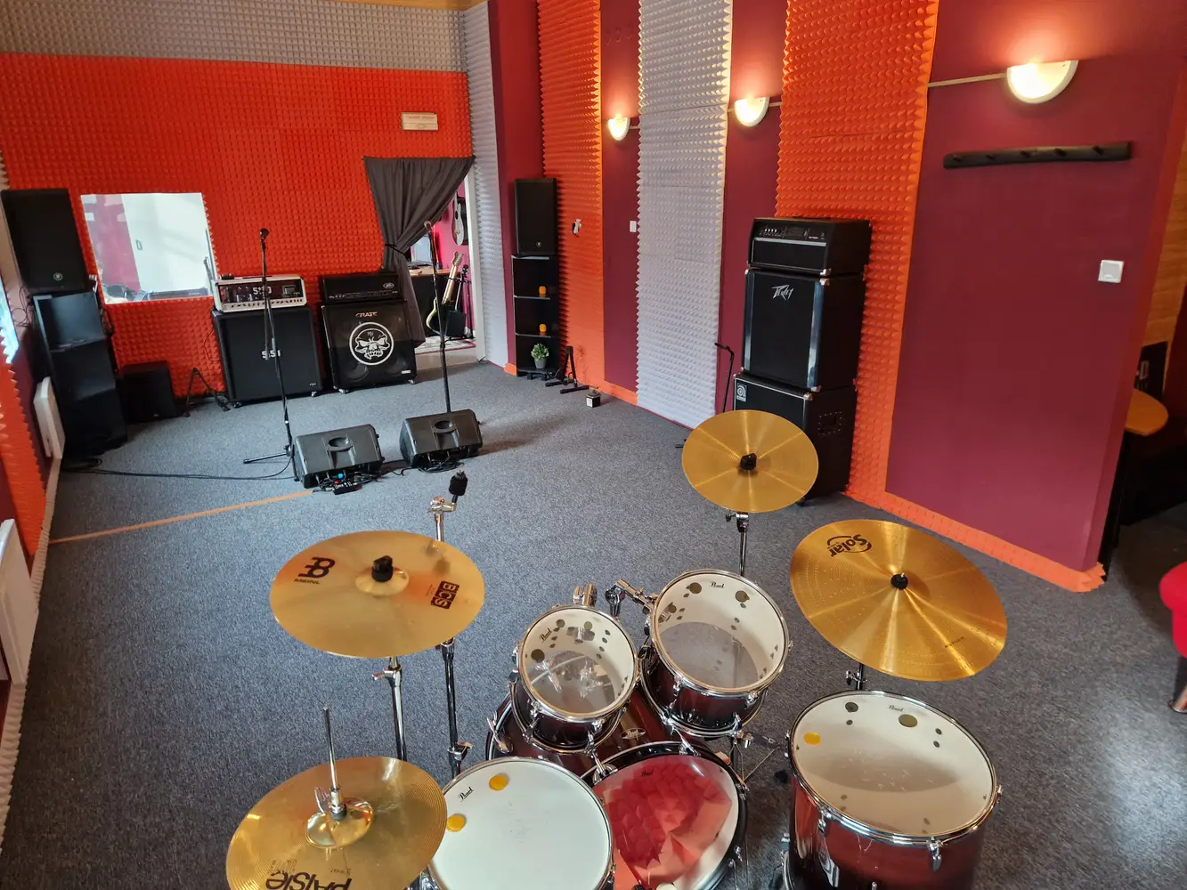 Drop-D Music Studio - Zkušebny a Nahrávaní photo 15
