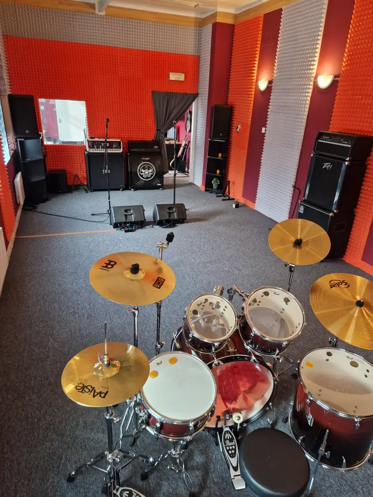 Drop-D Music Studio - Zkušebny a Nahrávaní photo 16