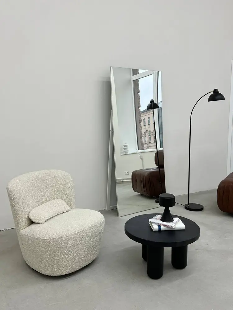 Studio 19 photo 11
