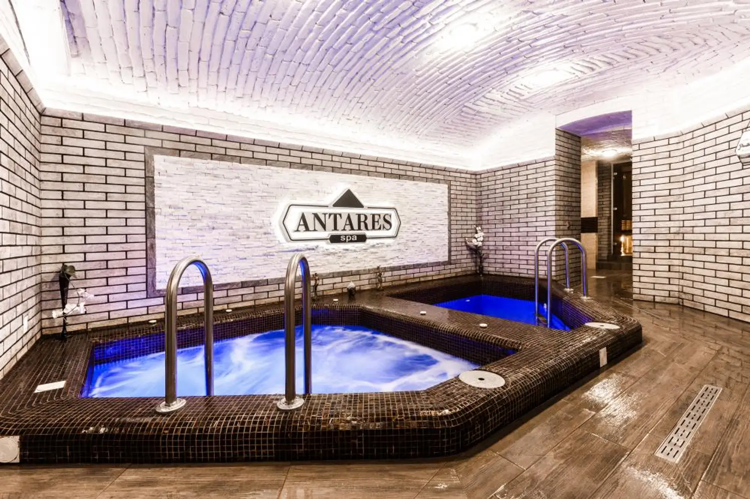 Antares SPA Luxe photo 1