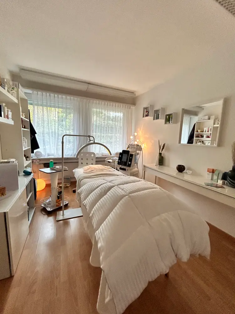 Derma & Body Heal by Carolina photo 4