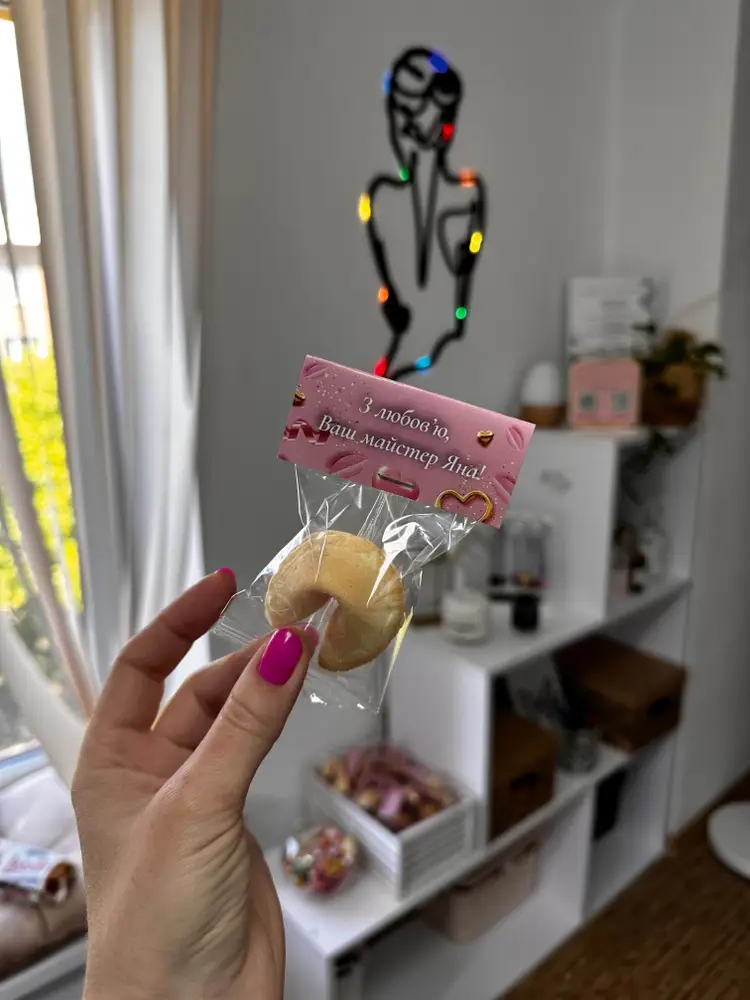 YaNails - манікюр та педикюр у Кривому Розі photo 3