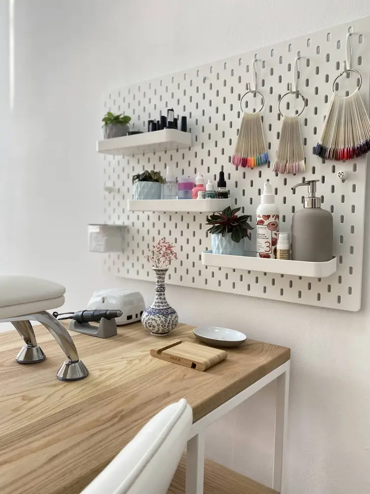 Akperova Nail Studio - Манікюр, педикюр, нарощування нігтів photo 5