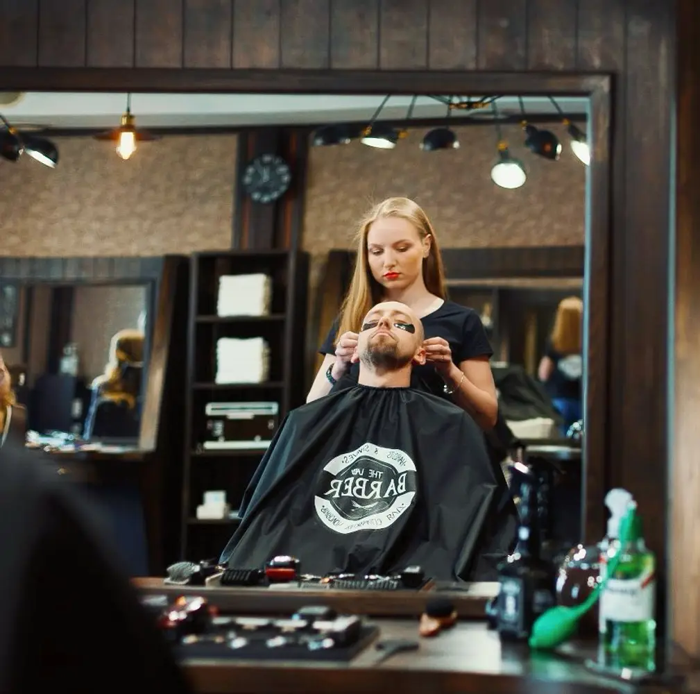 The Lady Barber photo 7