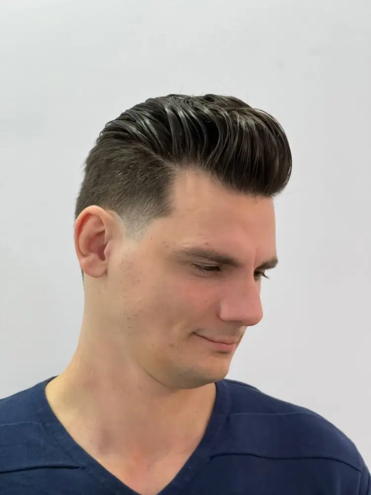 BASE (Crovv Barber) photo 3