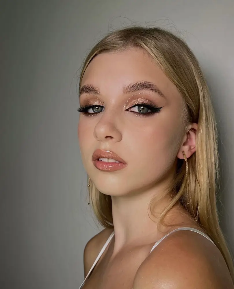 llabrows photo 8