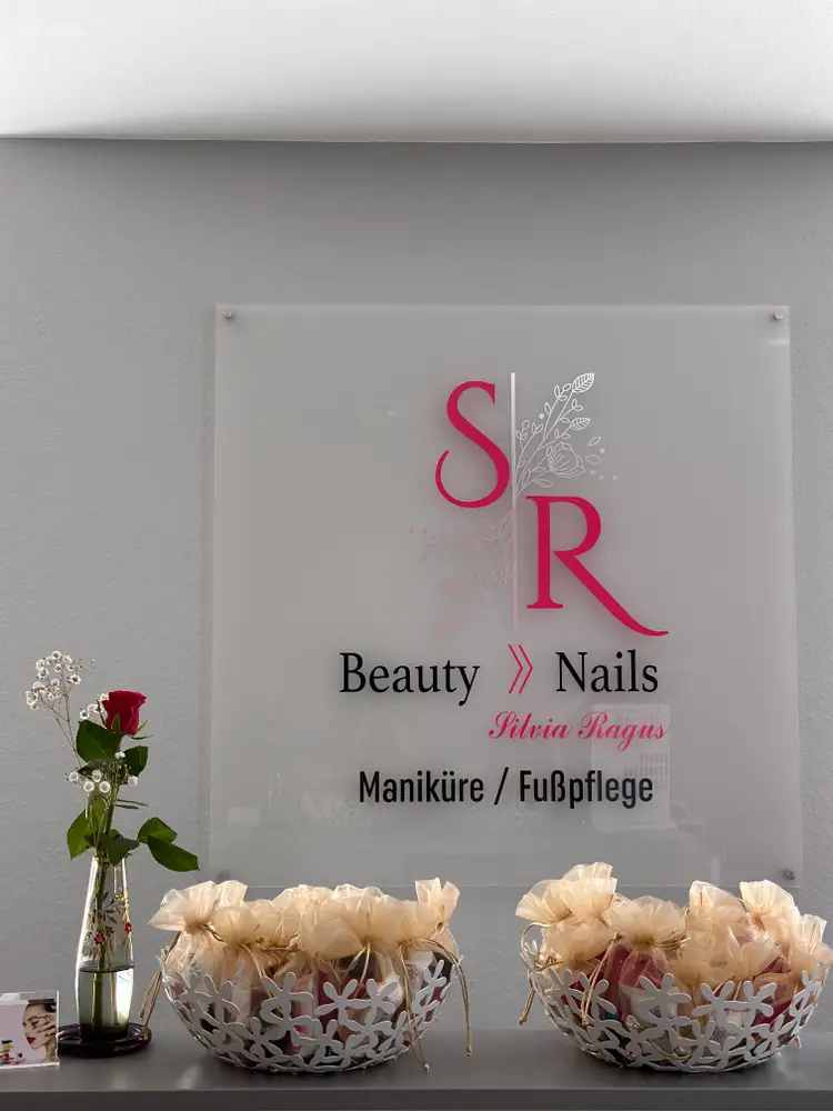 S.R Beauty Nails photo 2