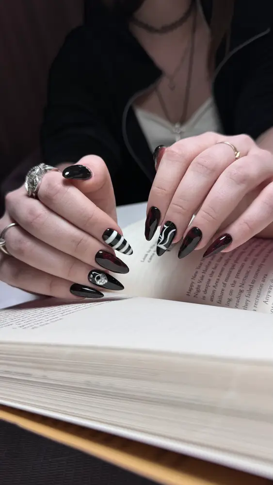 Nail Artist photo 17