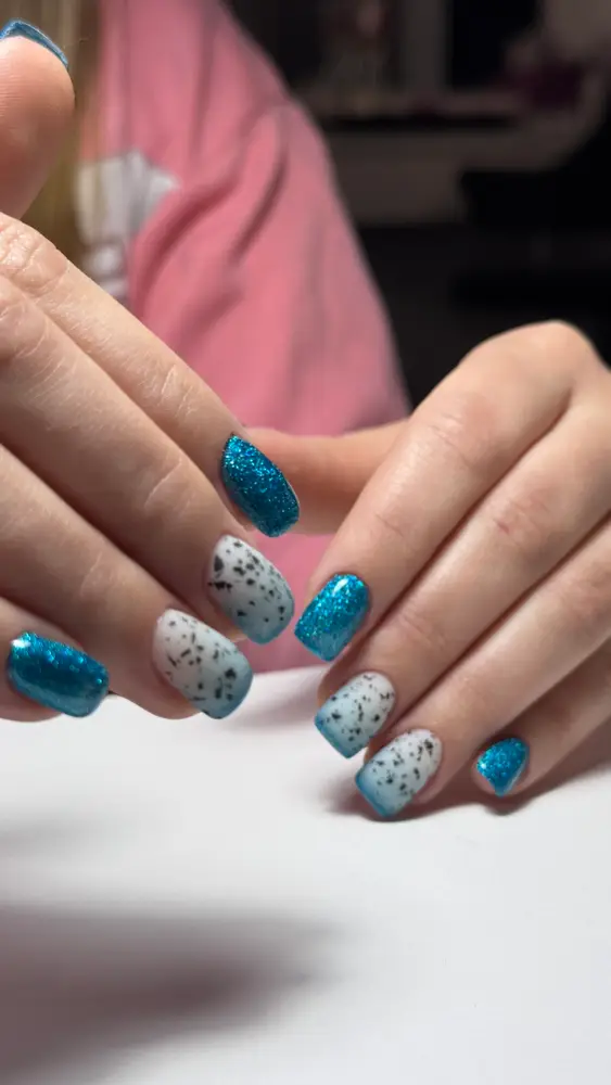 Nail Artist photo 6