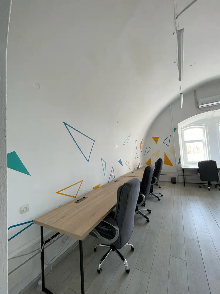 TRACTION SPACE photo 3