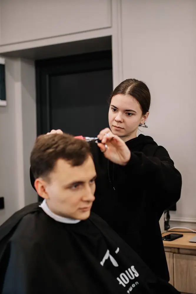 Blade House photo 12