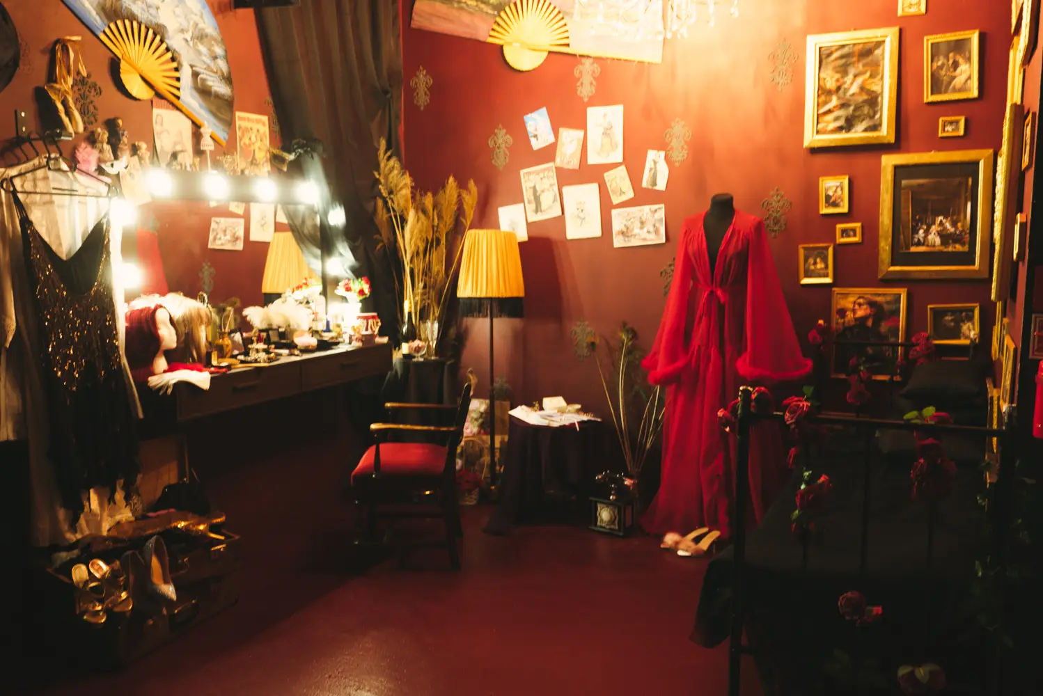 27frame (Gothic) photo 11