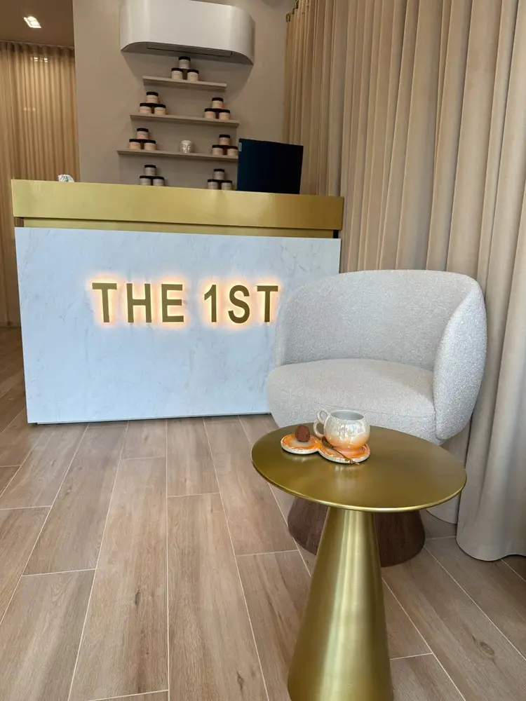 «THE 1ST» photo 2