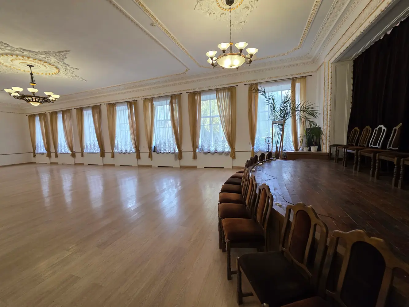 ELITE DANCE STUDIO · Поштовий 40, Велика Зала photo 1