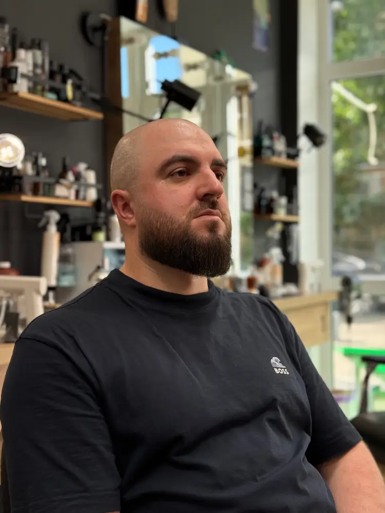 BASE (Crovv Barber) photo 23
