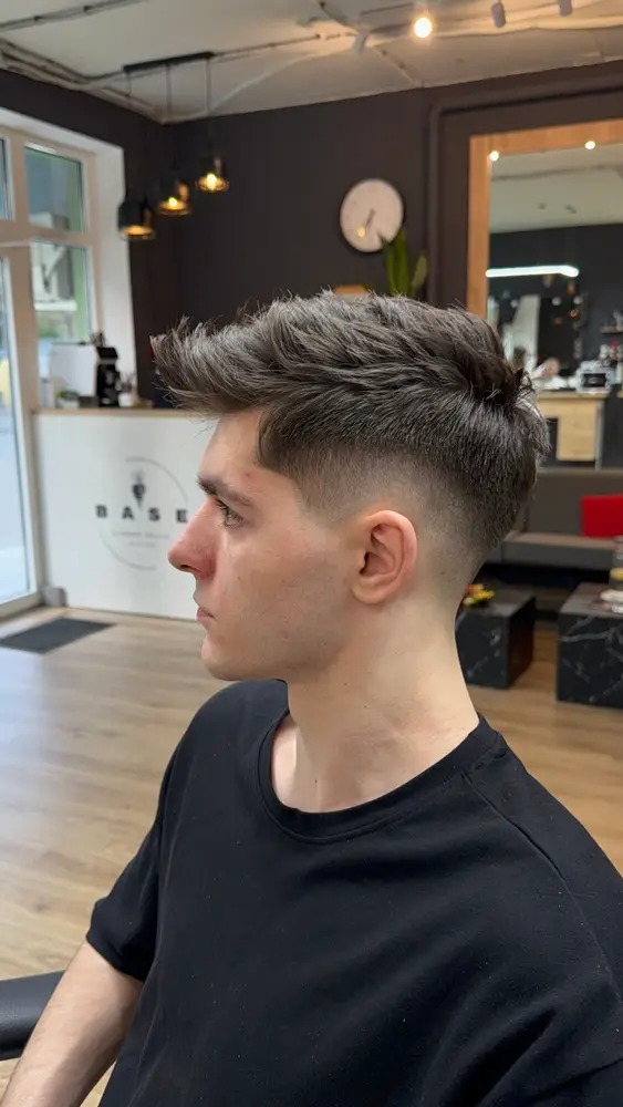BASE (Crovv Barber) photo 26