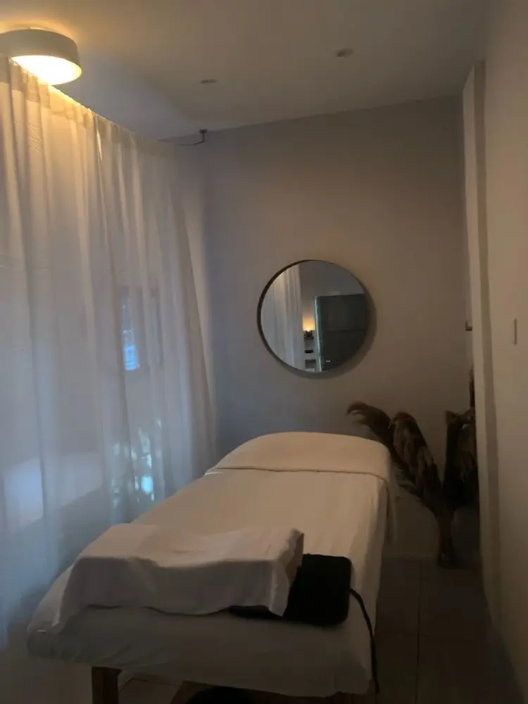 Peaceful Healing Touch Massage photo 2