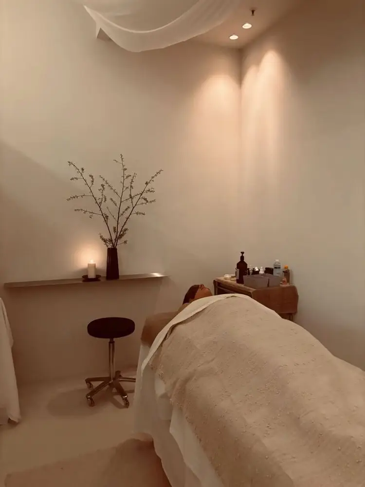 Peaceful Healing Touch Massage photo 3