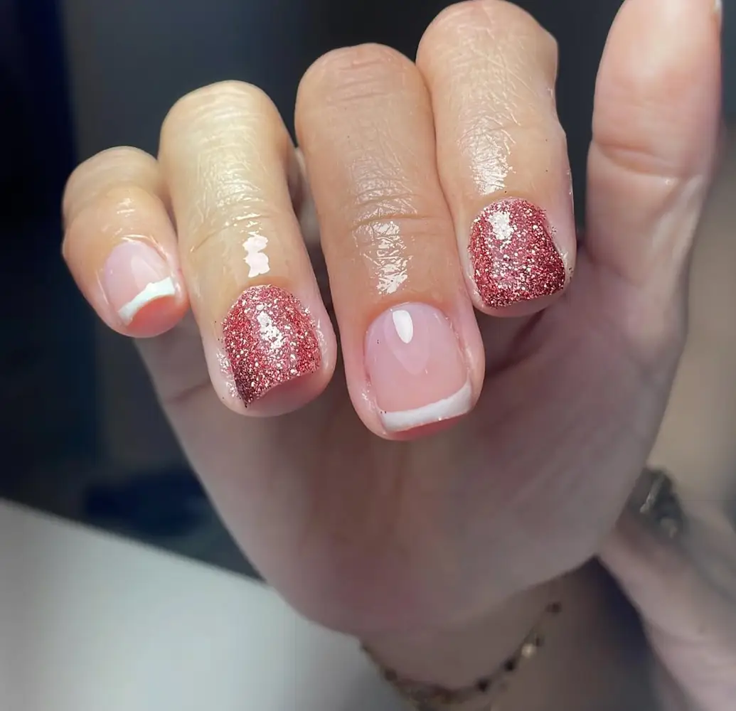 Yasmin nails photo 4