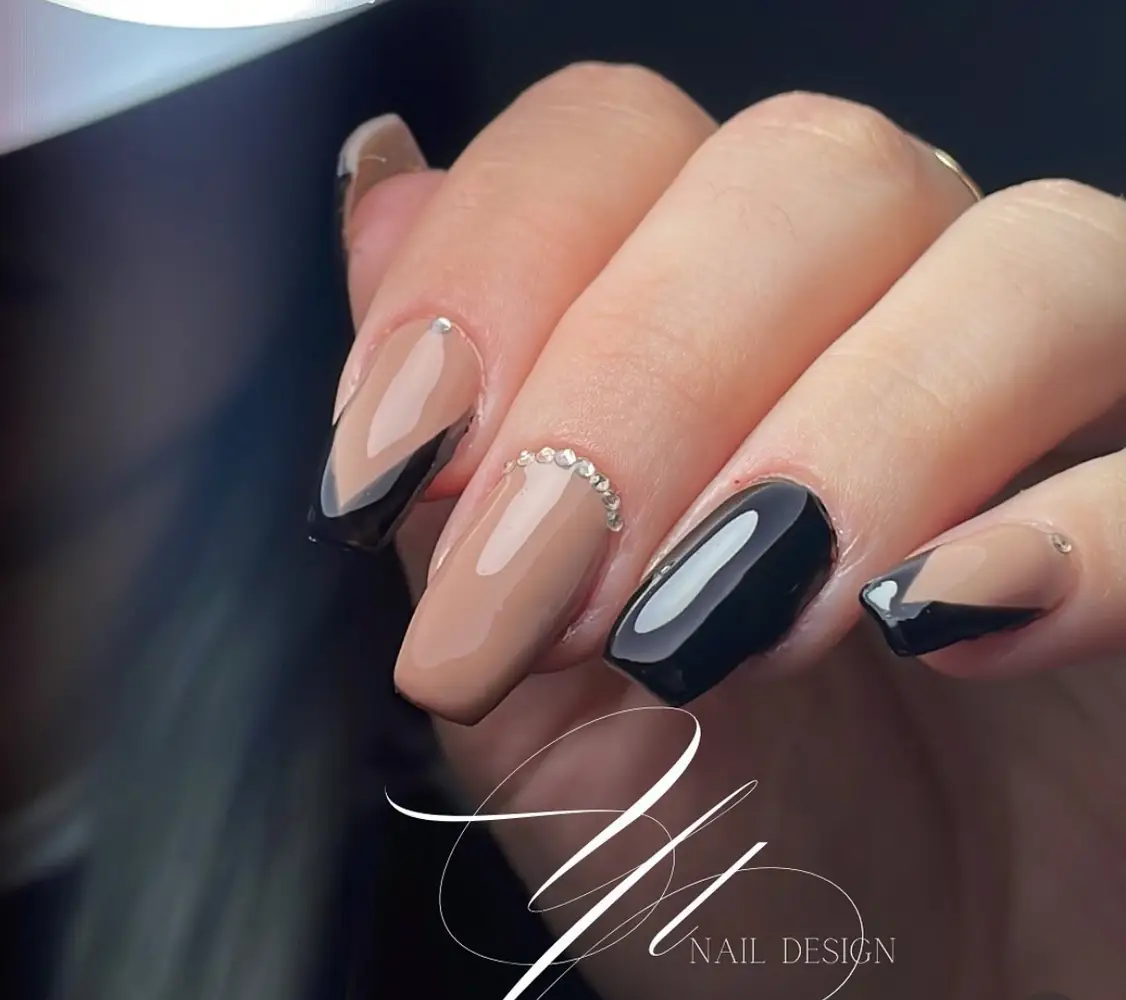 Yasmin nails photo 10
