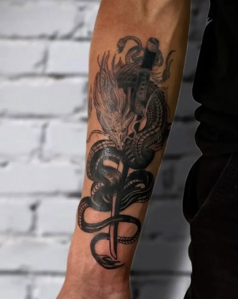 Dark_ink_Tattoo photo 11