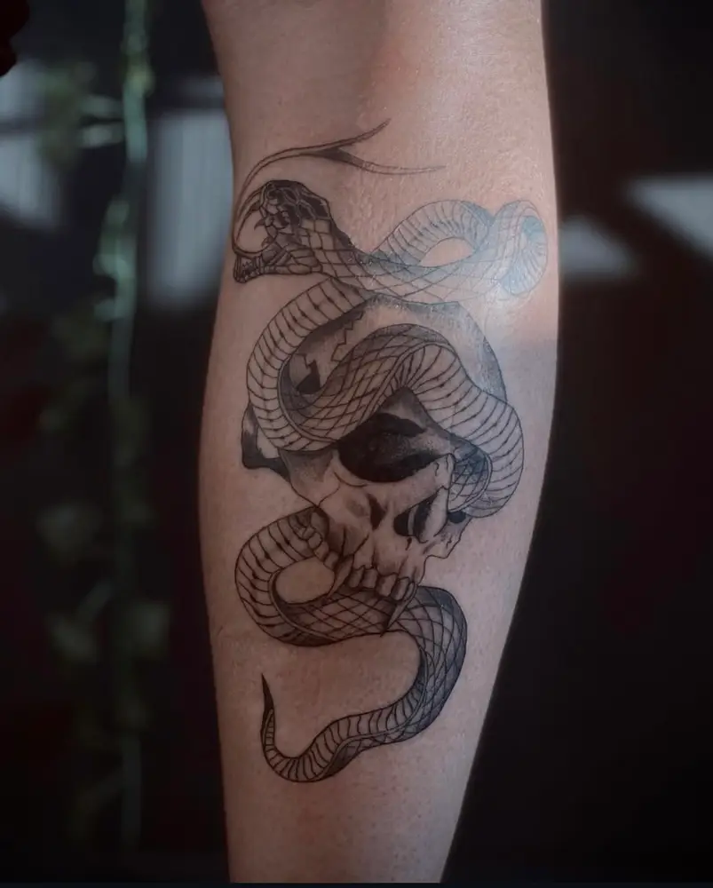 Dark_ink_Tattoo photo 3