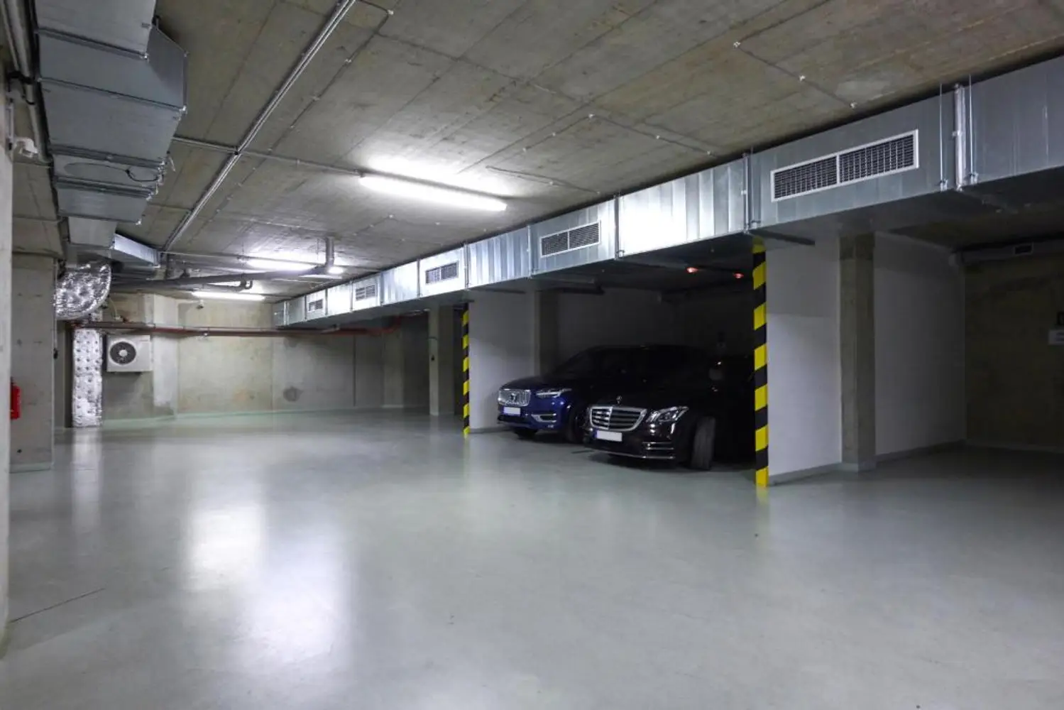Pytloun Parking Praha 1 - Dlouhá 15 photo 2