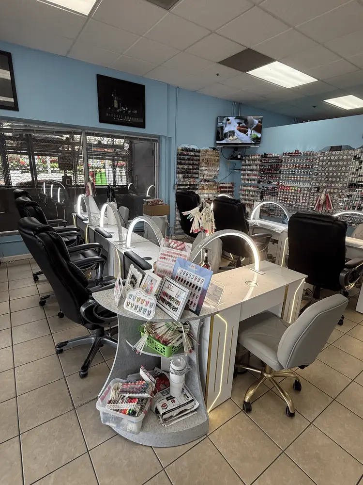 Famous Nails | Nail Salon in Gresham, OR photo 7