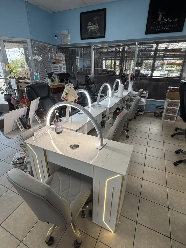 Famous Nails | Nail Salon in Gresham, OR photo 6