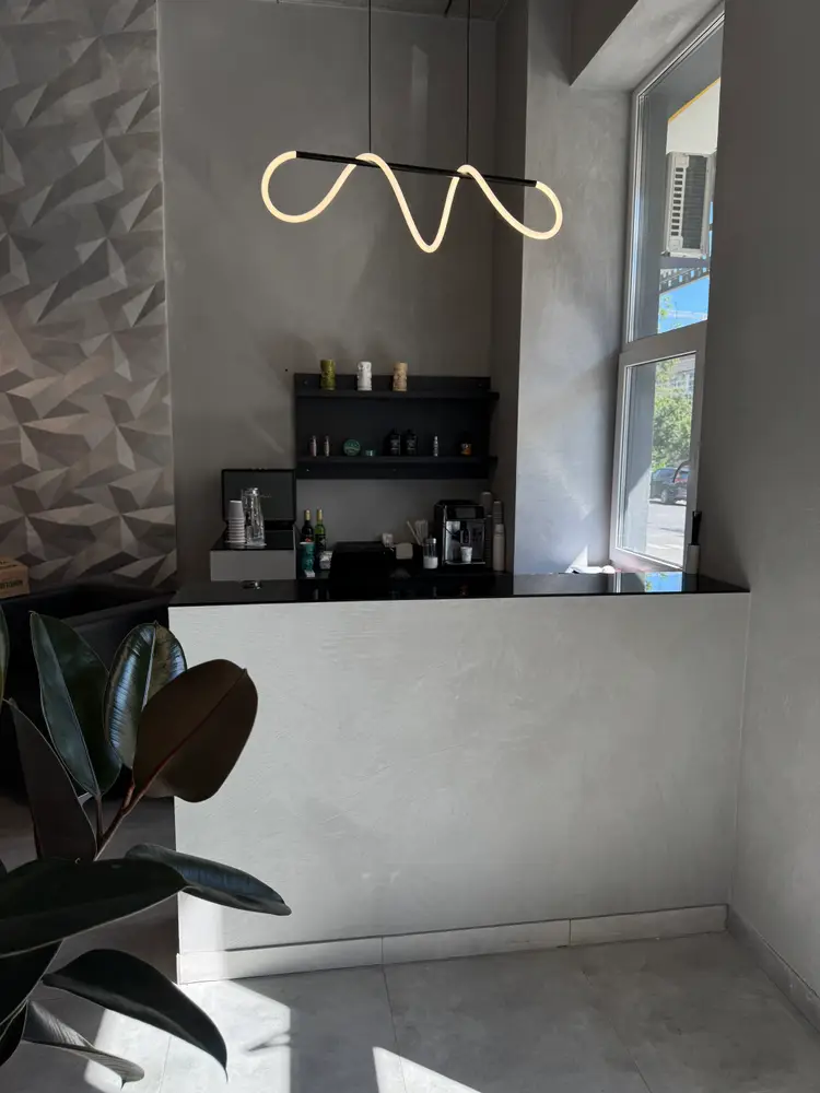 Strand barbershop photo 3