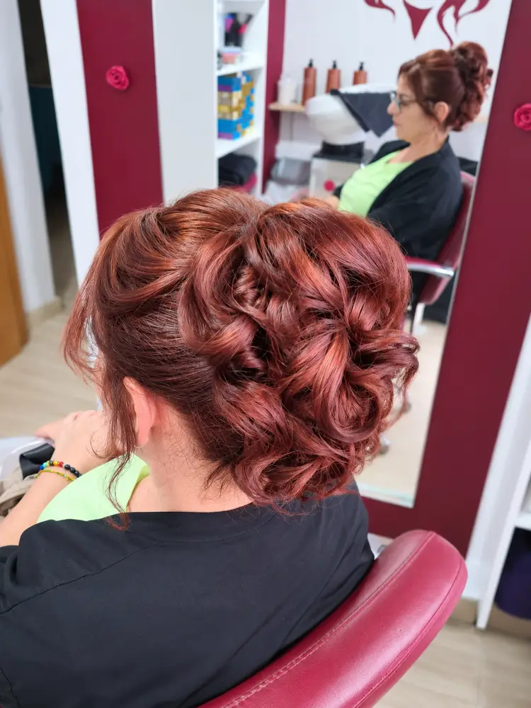 Mimi peluqueria y estetica photo 6