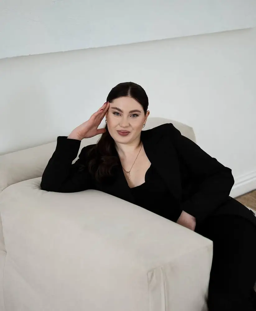 DarynaBuzinska photo 1