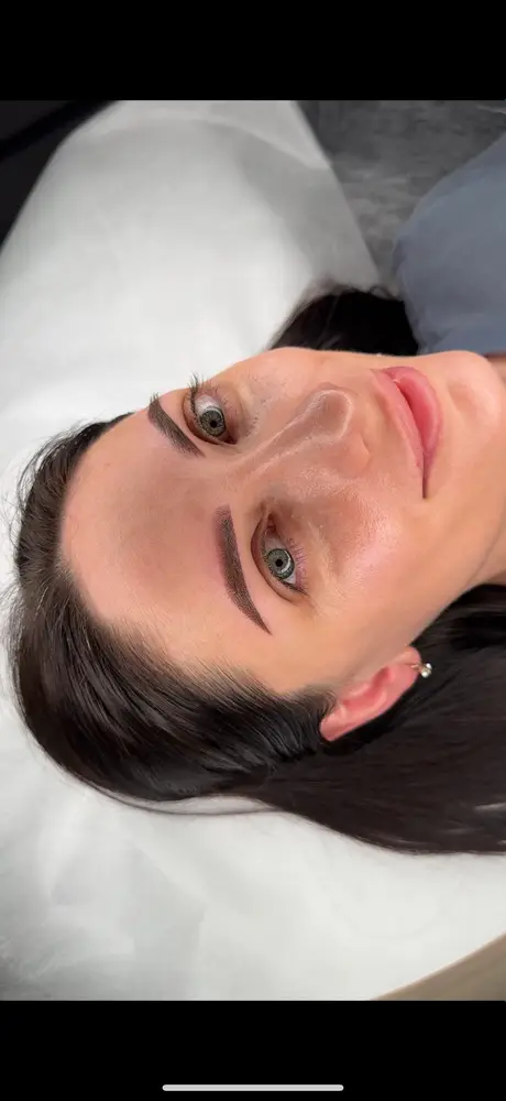 Allya.brows photo 3