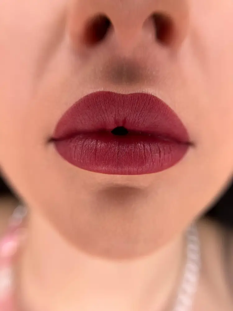 LineArtStudio · Beauty Line Berlin photo 9