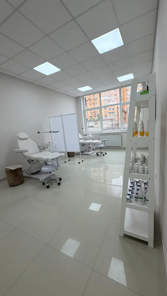 Anova подологія та нігтьова естетика Осокорки photo 5