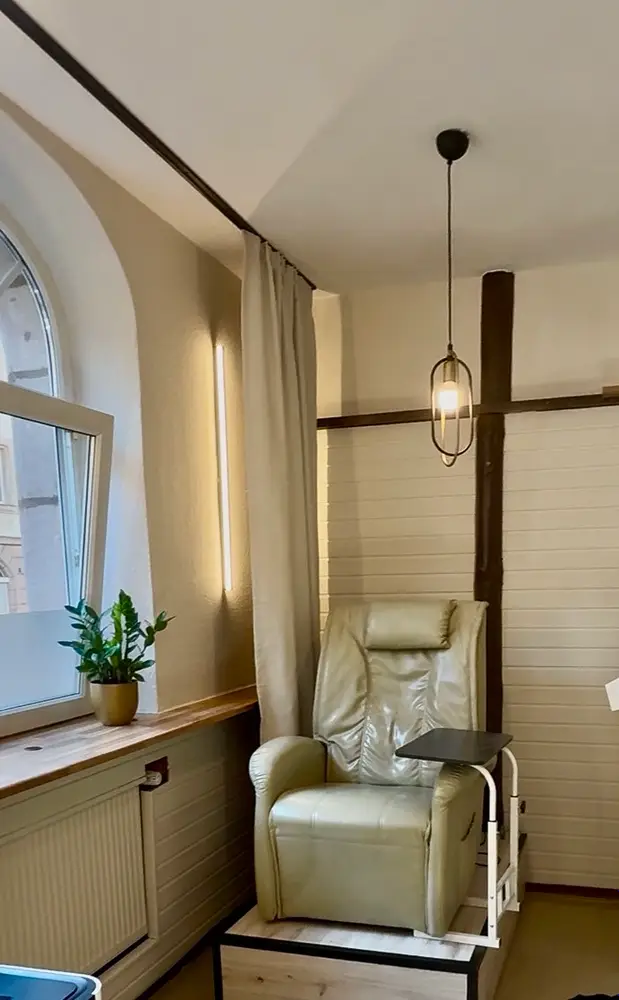 Women Room photo 1