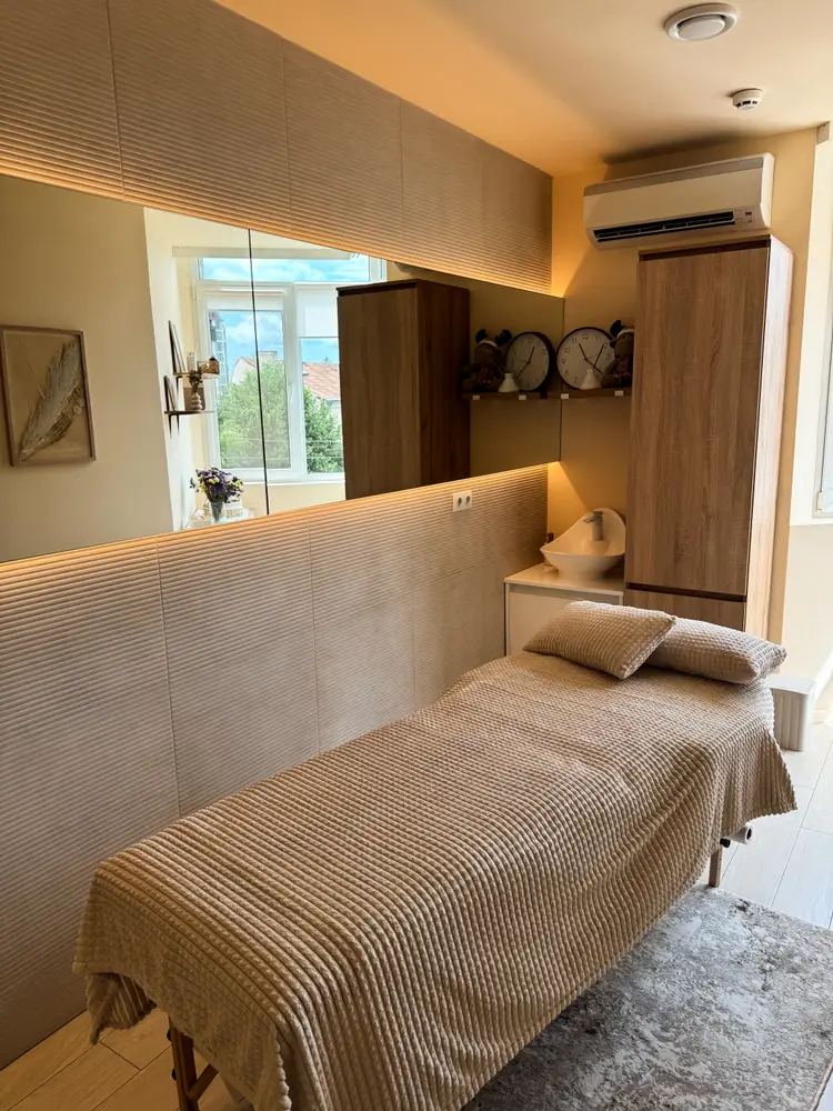 relight.massage photo 7