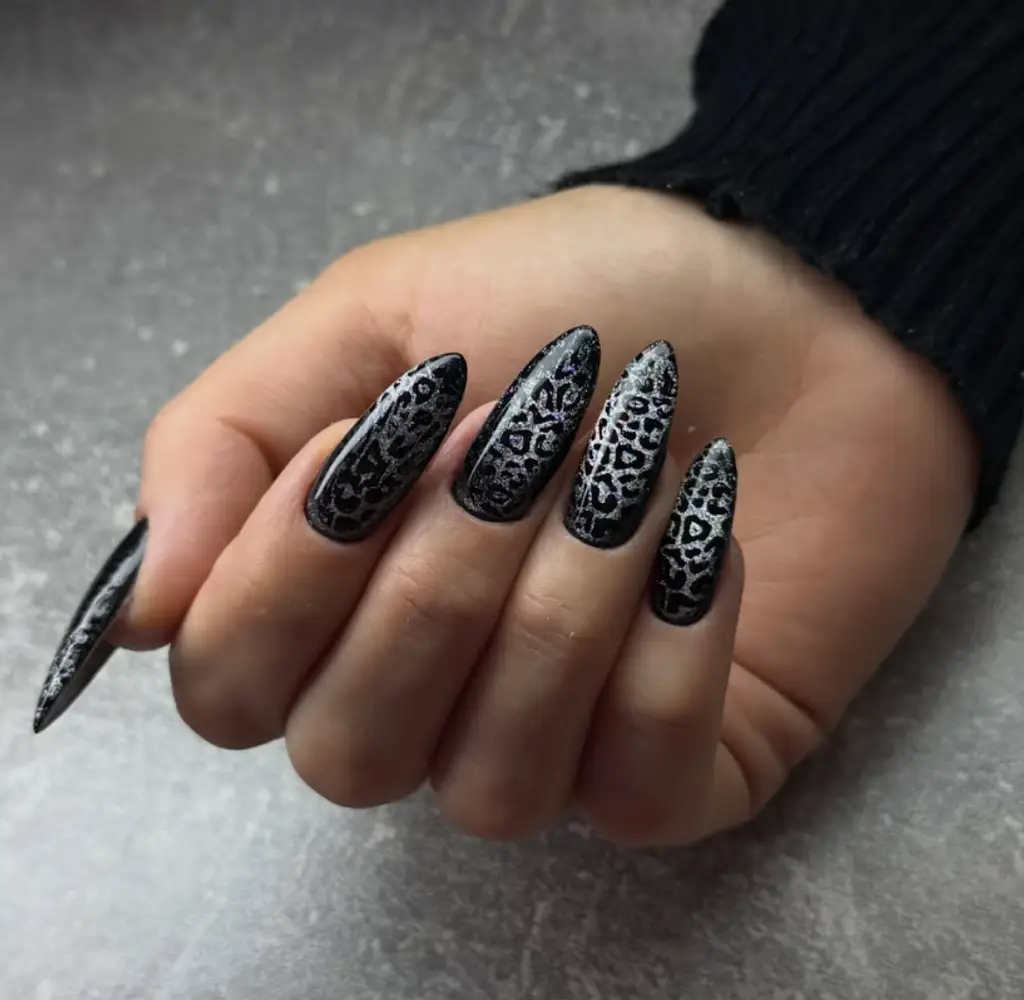 Sphynx_nails photo 1