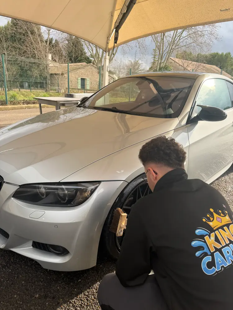 KING'S CARWASH photo 4